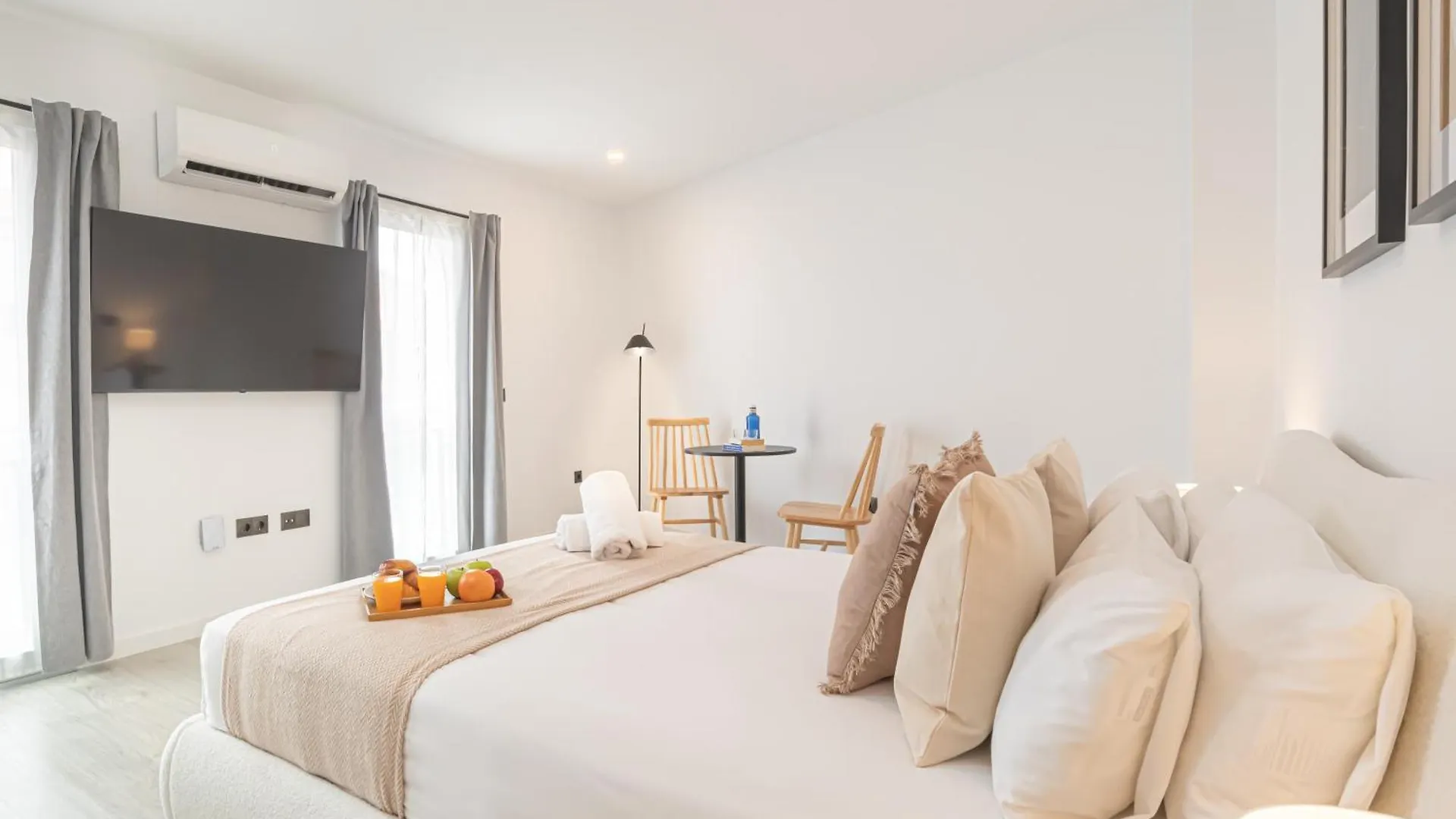 Апартаменты Dobo Malaga Postigos