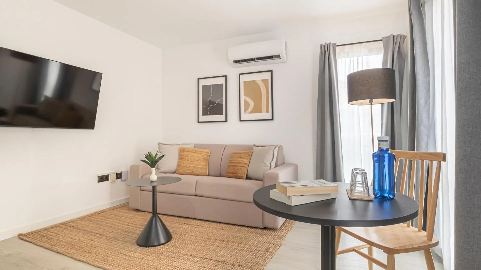 Апартаменты Dobo Malaga Postigos