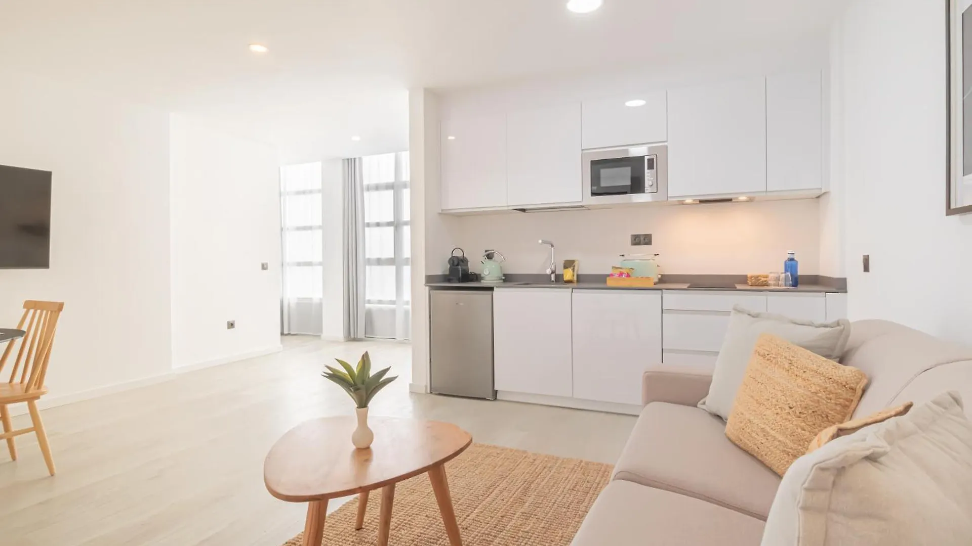 Апартаменты Dobo Malaga Postigos