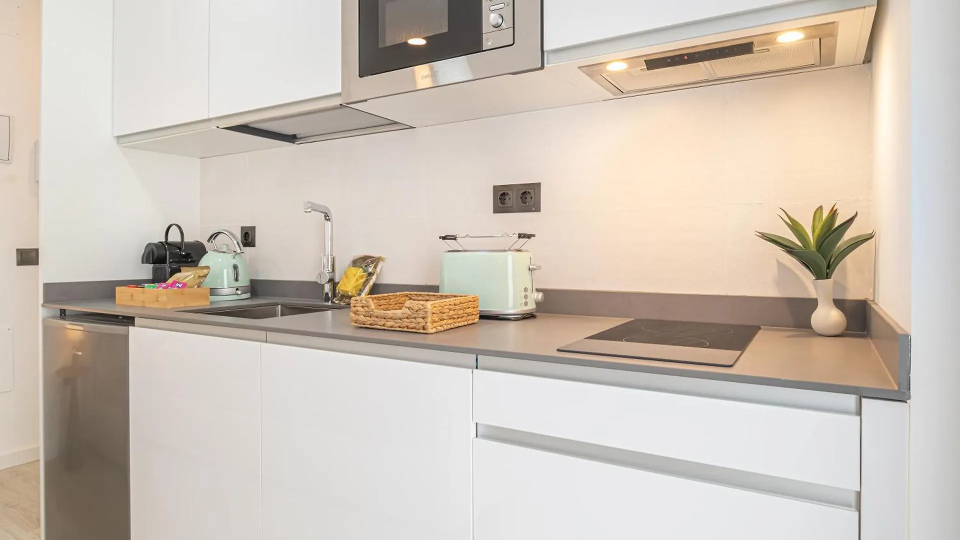 Dobo Malaga Postigos Apartman Spanyolország
